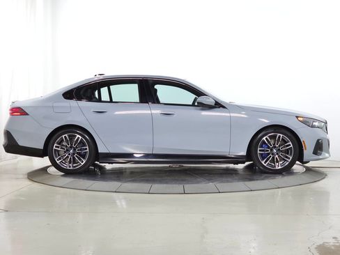 Certified 2026 BMW 550e xDrive AWD/4WD image 13