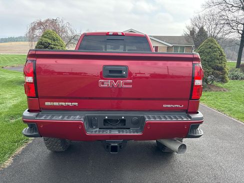 Used 2018 GMC Sierra 2500 Denali w/ Duramax Plus Package image 8