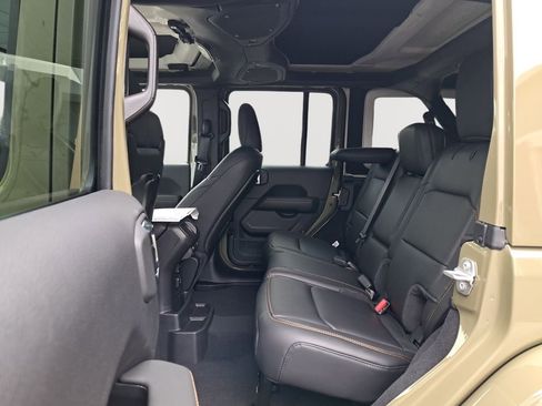 New 2025 Jeep Wrangler Unlimited Rubicon 392 image 14