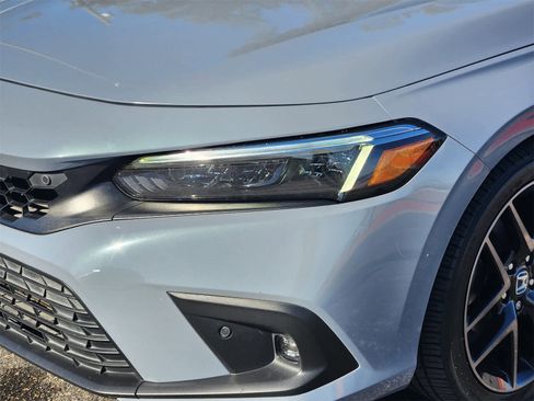 Used 2022 Honda Civic Sport Touring image 7