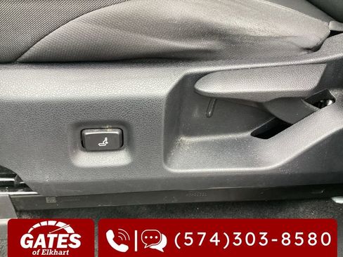 Used 2024 Toyota Tacoma SR image 14