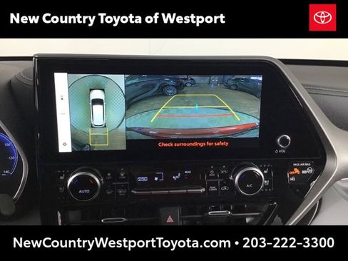 Used 2023 Toyota Highlander Limited image 18