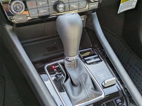 New 2026 Jeep Compass Latitude w/ Quick Order Package 29K image 23