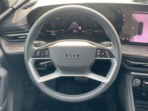 Certified 2025 Audi Q5 Premium Plus w/ Premium Plus image 17