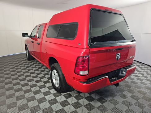 Used 2019 RAM 1500 Express AWD/4WD image 10