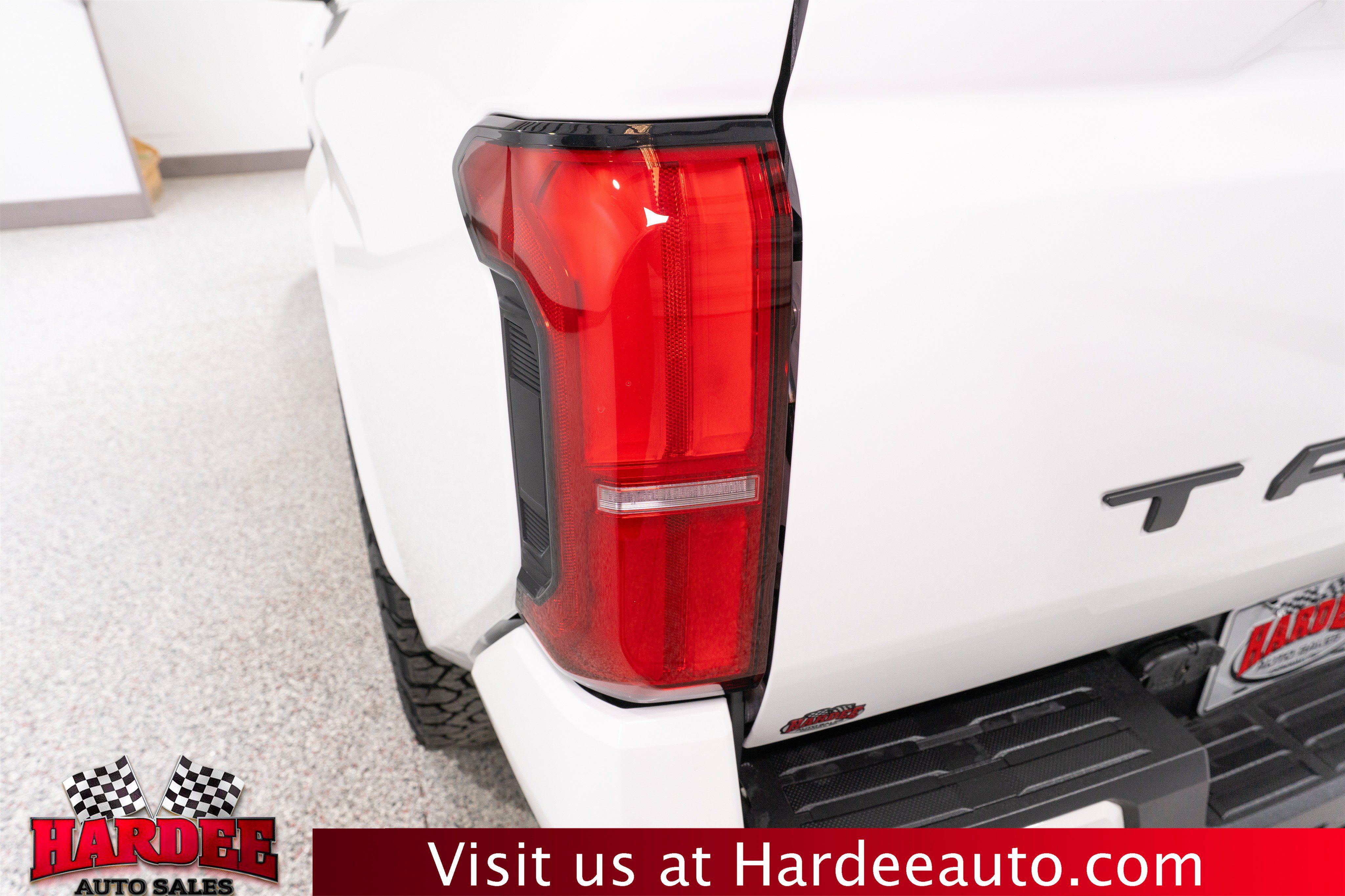 Used 2024 Toyota Tacoma SR5 RWD image 9