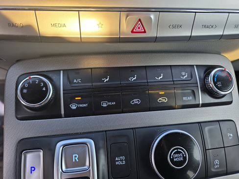 Used 2022 Hyundai Palisade SE w/ Cargo Package image 23