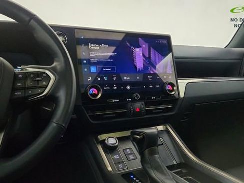 Used 2024 Lexus GX 550 w/ Accessory Package (31) AWD/4WD image 49