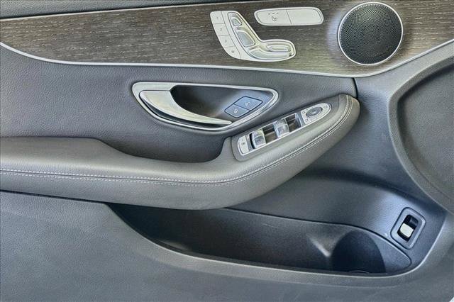 Used 2020 Mercedes-Benz C 300 Sedan image 17