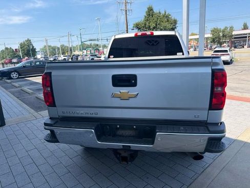 Used 2019 Chevrolet Silverado 2500 LT AWD/4WD image 13