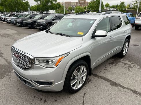 Certified 2019 GMC Acadia Denali w/ Technology Package FWD image 1