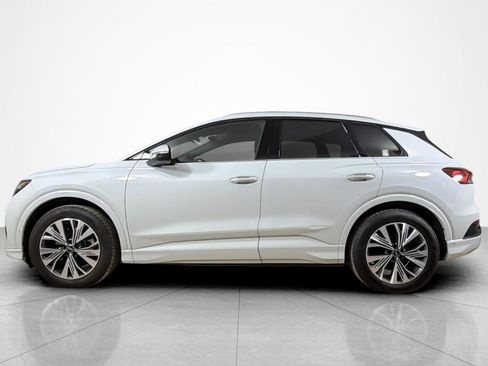 Used 2023 Audi Q4 e-tron Premium Plus w/ Premium Plus RWD image 2