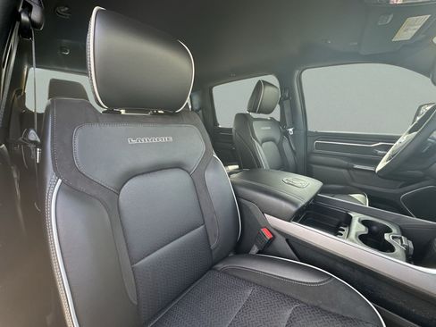 Certified 2025 RAM 1500 Laramie AWD/4WD image 37
