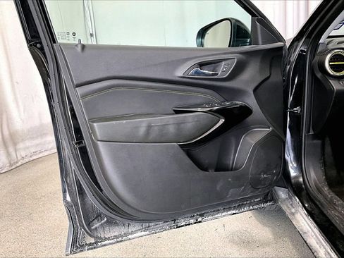 Used 2024 Chevrolet Trax ACTIV w/ Sunroof Package FWD image 21