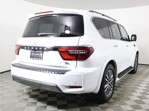 Used 2021 Nissan Armada SL w/ Captain's Chairs Package image 5
