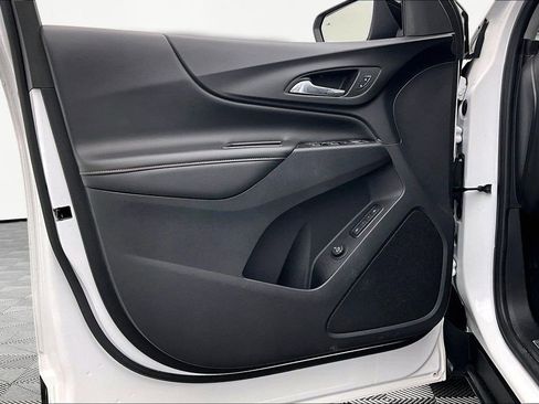 Used 2020 Chevrolet Equinox Premier w/ Premier Redline Edition image 10