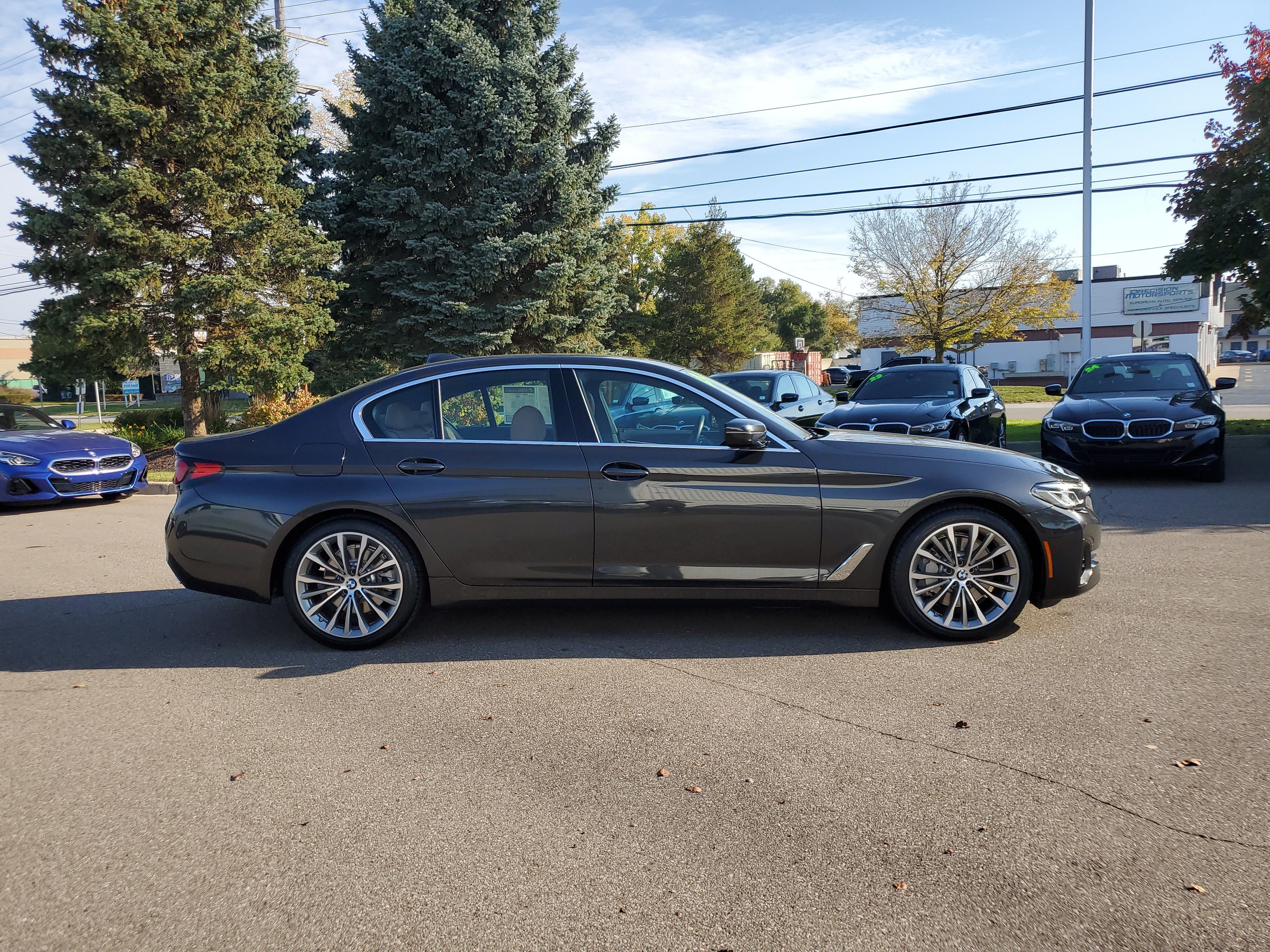 Used 2022 BMW 530i xDrive w/ Premium Package AWD/4WD image 6