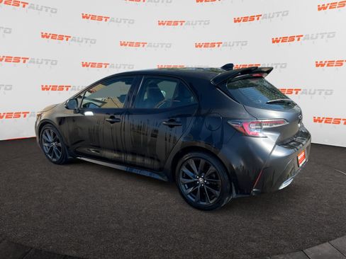 Used 2019 Toyota Corolla XSE image 3