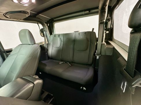Certified 2022 Jeep Wrangler Sport AWD/4WD image 27