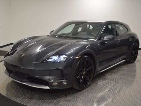 Used 2025 Porsche Taycan 4S AWD/4WD image 1