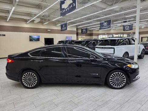Used 2018 Ford Fusion Titanium FWD image 4