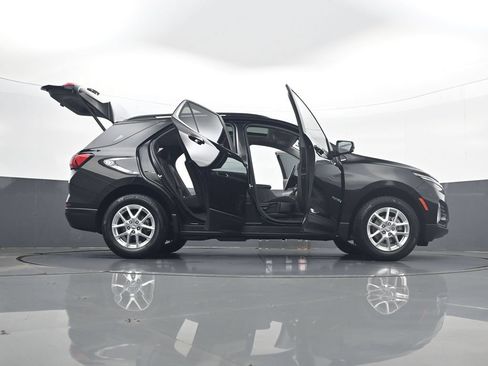 Used 2022 Chevrolet Equinox LT AWD/4WD image 34