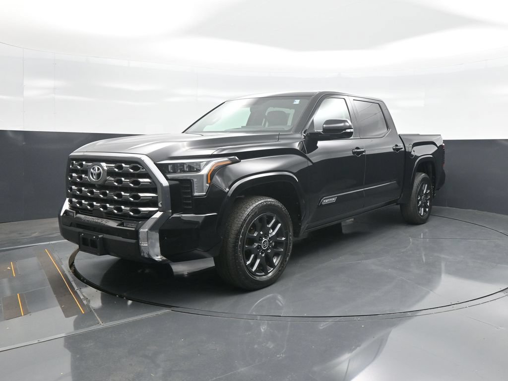 Used 2024 Toyota Tundra Platinum AWD/4WD image 3