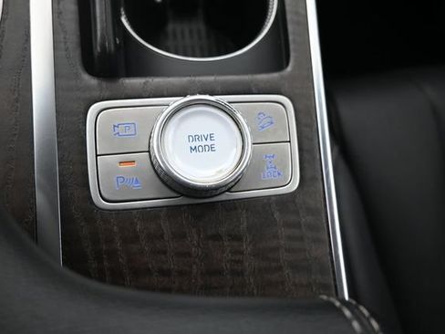 Used 2024 Genesis GV80 2.5T AWD/4WD image 38