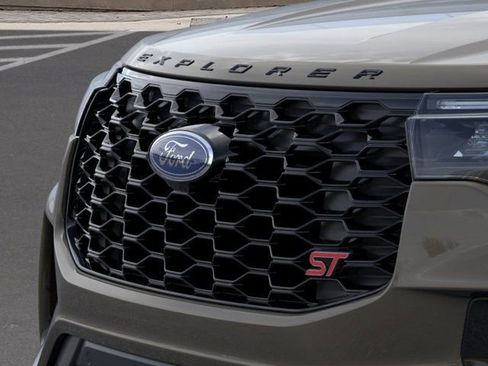 New 2026 Ford Explorer ST AWD/4WD image 17