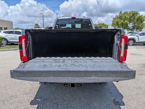 Used 2024 Ford F250 XL w/ STX Appearance Package AWD/4WD image 13