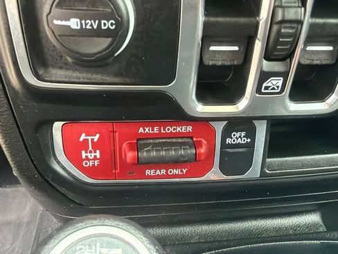 Used 2023 Jeep Gladiator Mojave w/ Trailer Tow Package AWD/4WD image 48