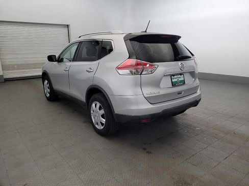 Used 2016 Nissan Rogue S w/ Appearance Package AWD/4WD image 5