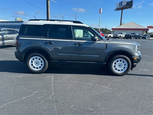 Used 2024 Ford Bronco Sport Heritage w/ Heritage Convenience Package image 2