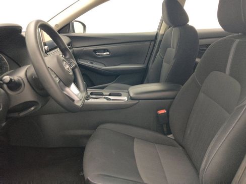 Used 2024 Nissan Sentra SV FWD image 17