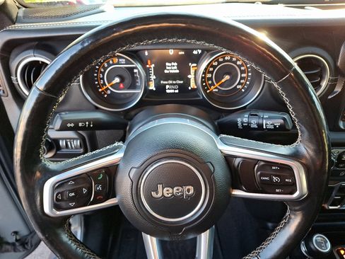 Used 2018 Jeep Wrangler Unlimited Sahara w/ Dual Top Group image 18