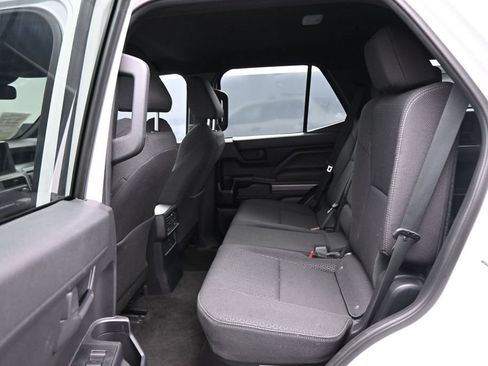 Used 2025 Toyota 4Runner SR5 AWD/4WD image 25