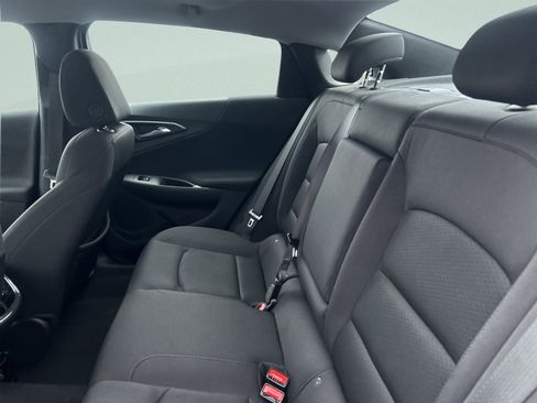 Used 2024 Chevrolet Malibu LT image 14