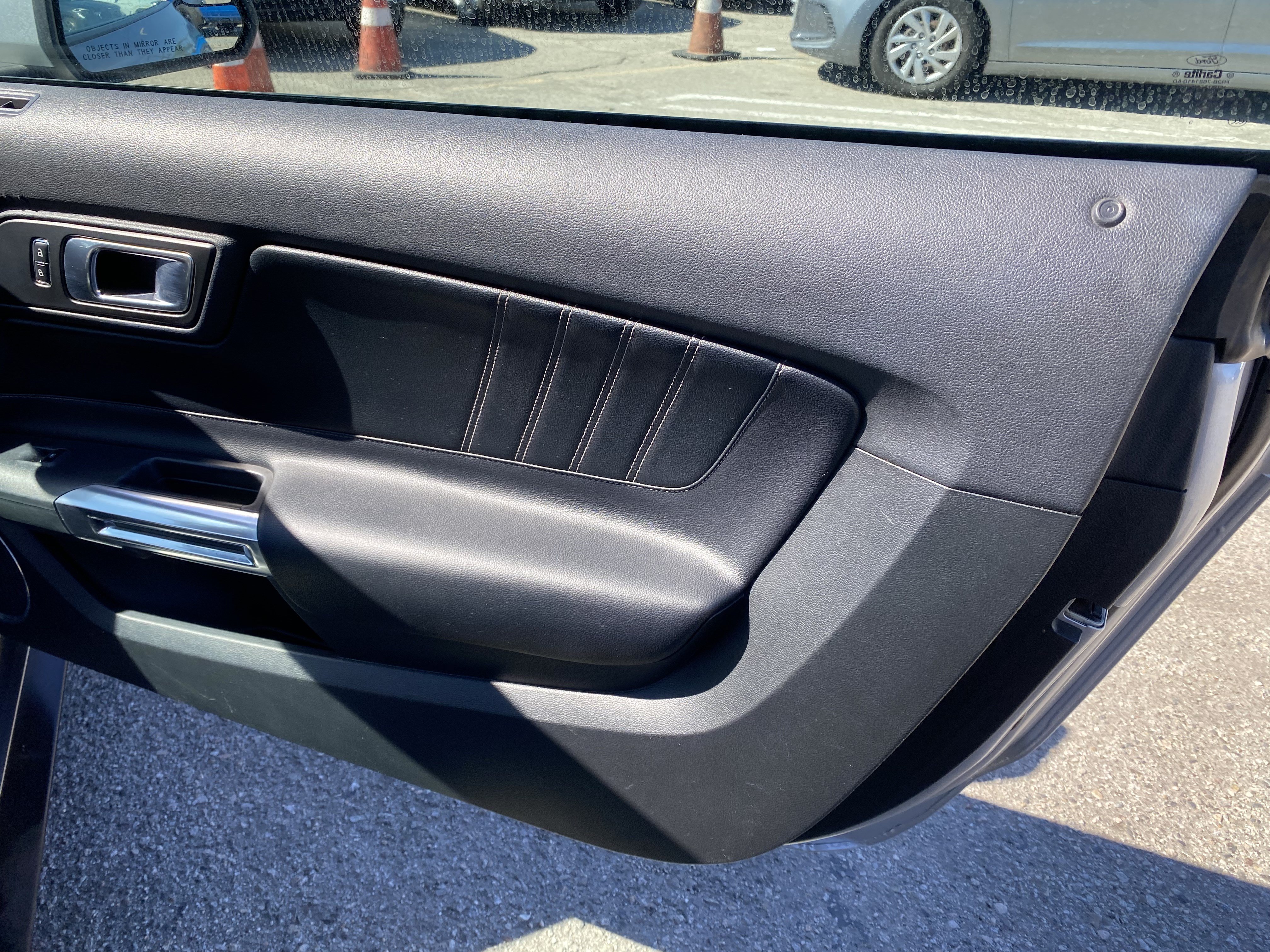 Used 2020 Ford Mustang Premium RWD image 18