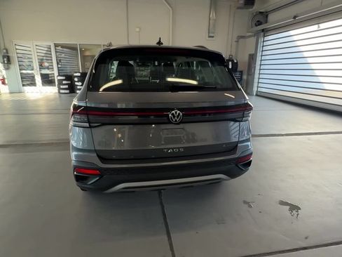 Certified 2025 Volkswagen Taos S AWD/4WD image 18