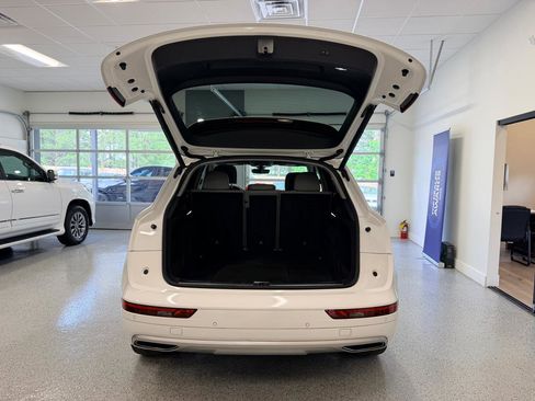 Used 2018 Audi Q5 Prestige w/ Prestige Package AWD/4WD image 24