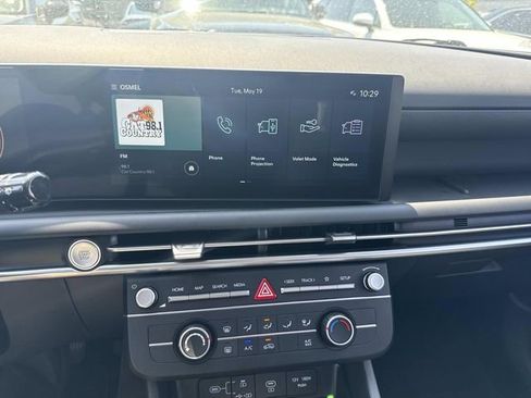 Used 2025 Hyundai Tucson SE AWD/4WD image 22
