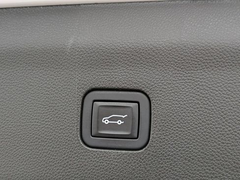 Used 2023 Buick Enclave Essence w/ Experience Buick Package AWD/4WD image 20