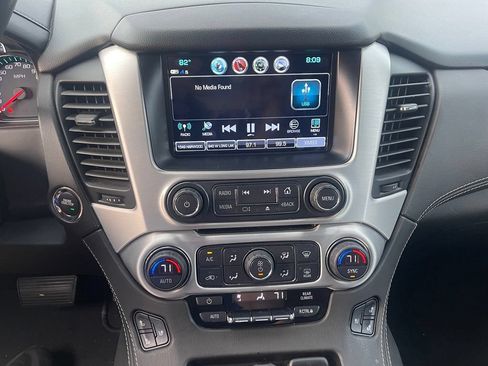 Used 2019 GMC Yukon SLT w/ Premium Edition AWD/4WD image 8