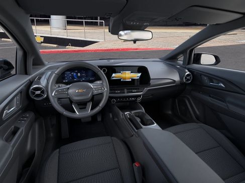 New 2026 Chevrolet Equinox EV LT w/ Midnight Package image 15