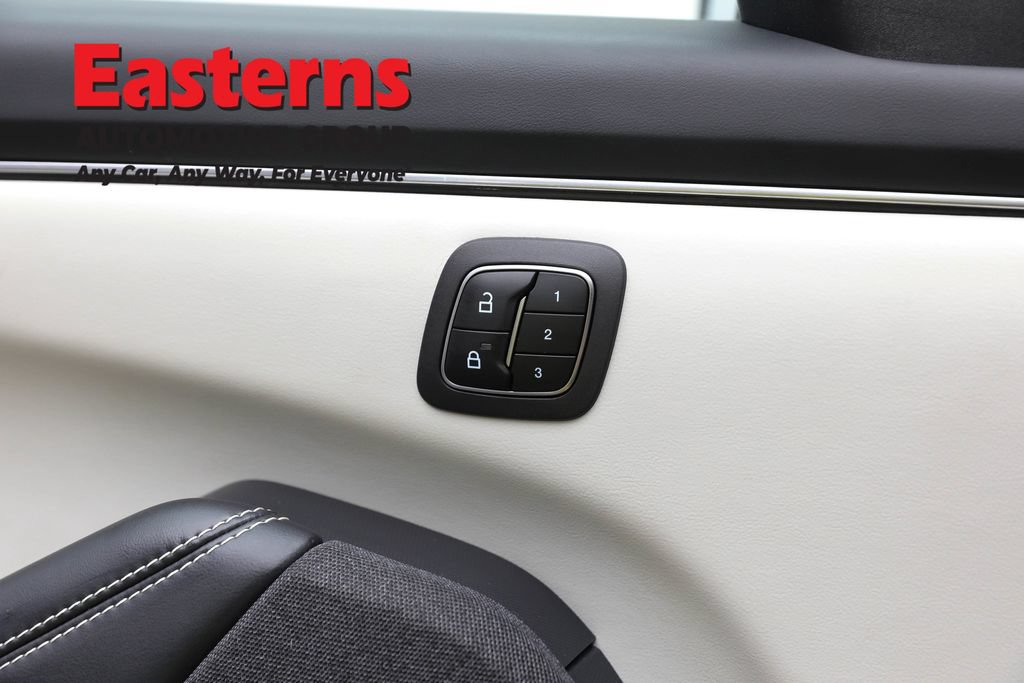 Used 2025 Ford Mustang Mach-E Premium AWD/4WD image 22