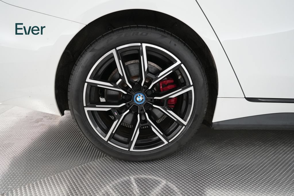 Used 2023 BMW i4 eDrive40 w/ M Sport Package RWD image 19