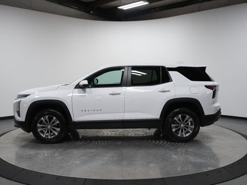 Used 2025 Chevrolet Equinox LT image 4