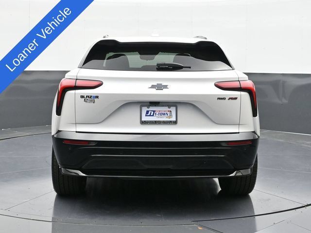 New 2025 Chevrolet Blazer EV RS w/ Super Cruise Package AWD/4WD image 8