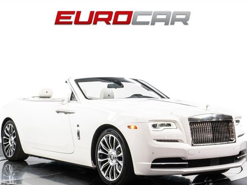 Used 2018 Rolls-Royce Dawn image 8