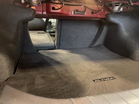 Used 2021 Nissan Altima 2.5 SR w/ SR Premium Package image 23